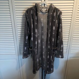 Short Grey Bath Robe